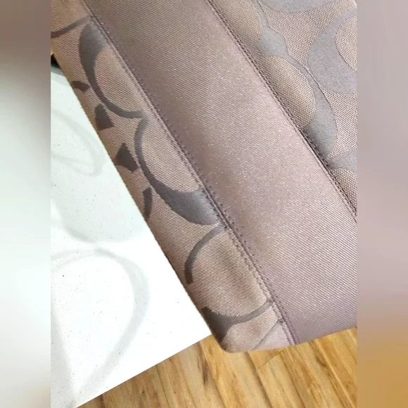 Coach Signature Stripe Tote Bag purse, Lavender with patent leather trim F19046 - Picture 6 of 10